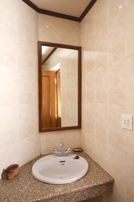 Trek-O-Tel Hotel Pokhara Ngoại thất bức ảnh