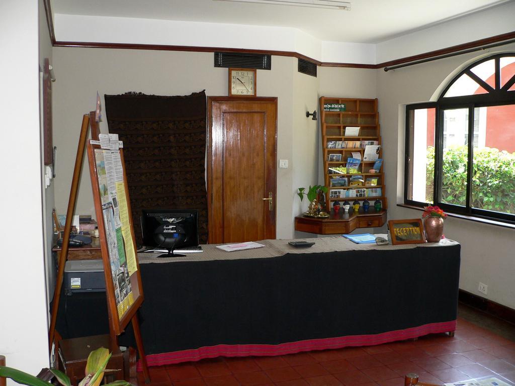 Trek-O-Tel Hotel Pokhara Ngoại thất bức ảnh