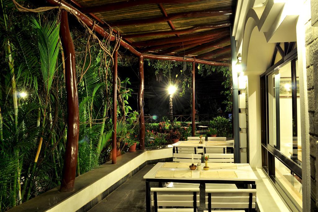 Trek-O-Tel Hotel Pokhara Ngoại thất bức ảnh