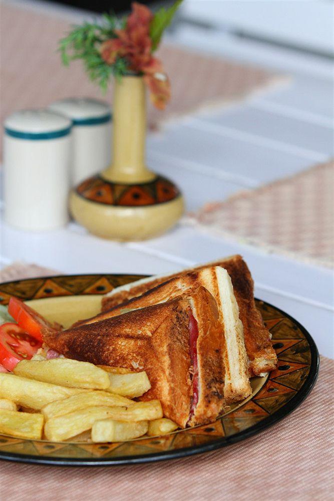 Trek-O-Tel Hotel Pokhara Ngoại thất bức ảnh